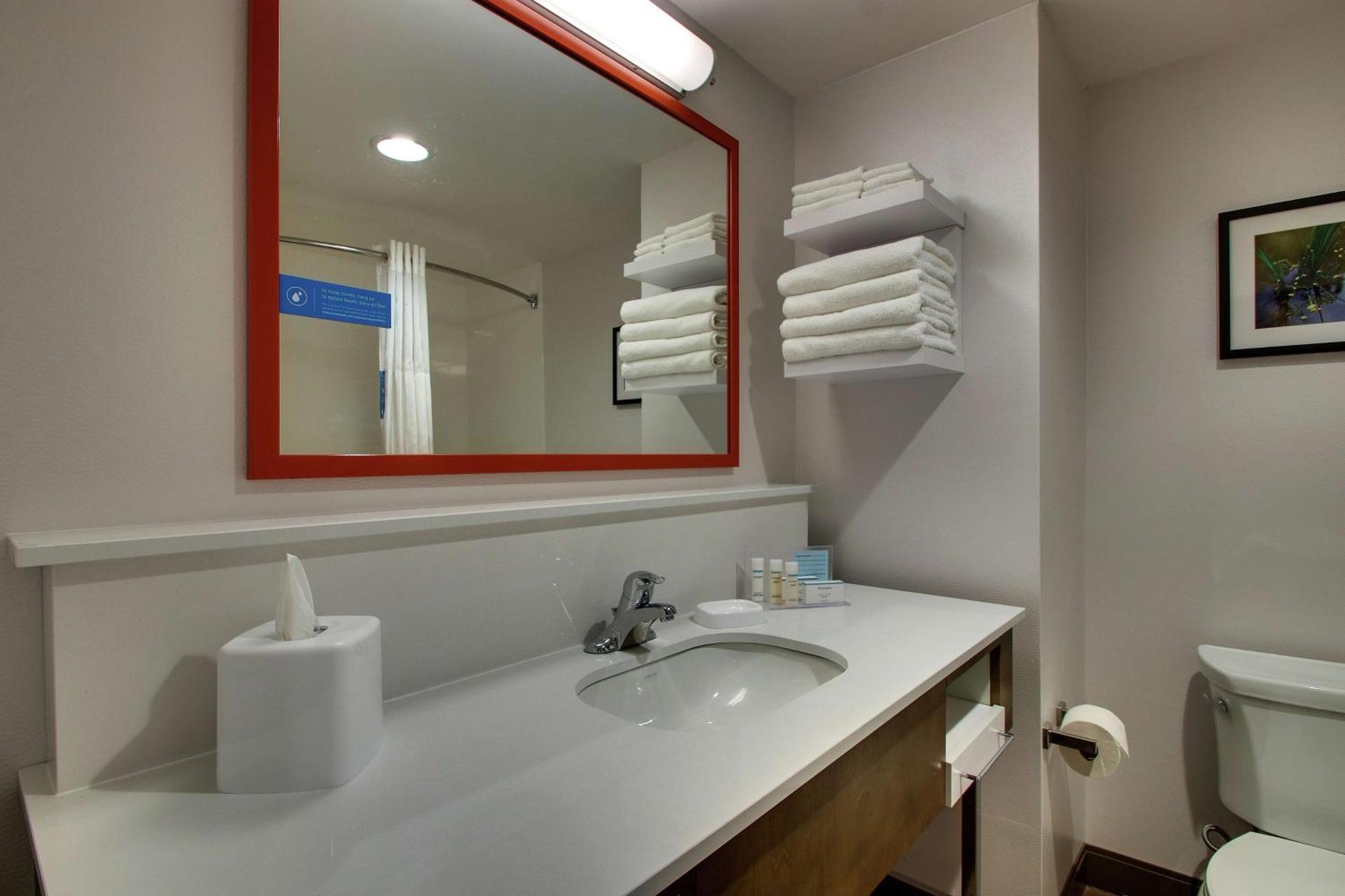 Hampton & By Hilton Hotel