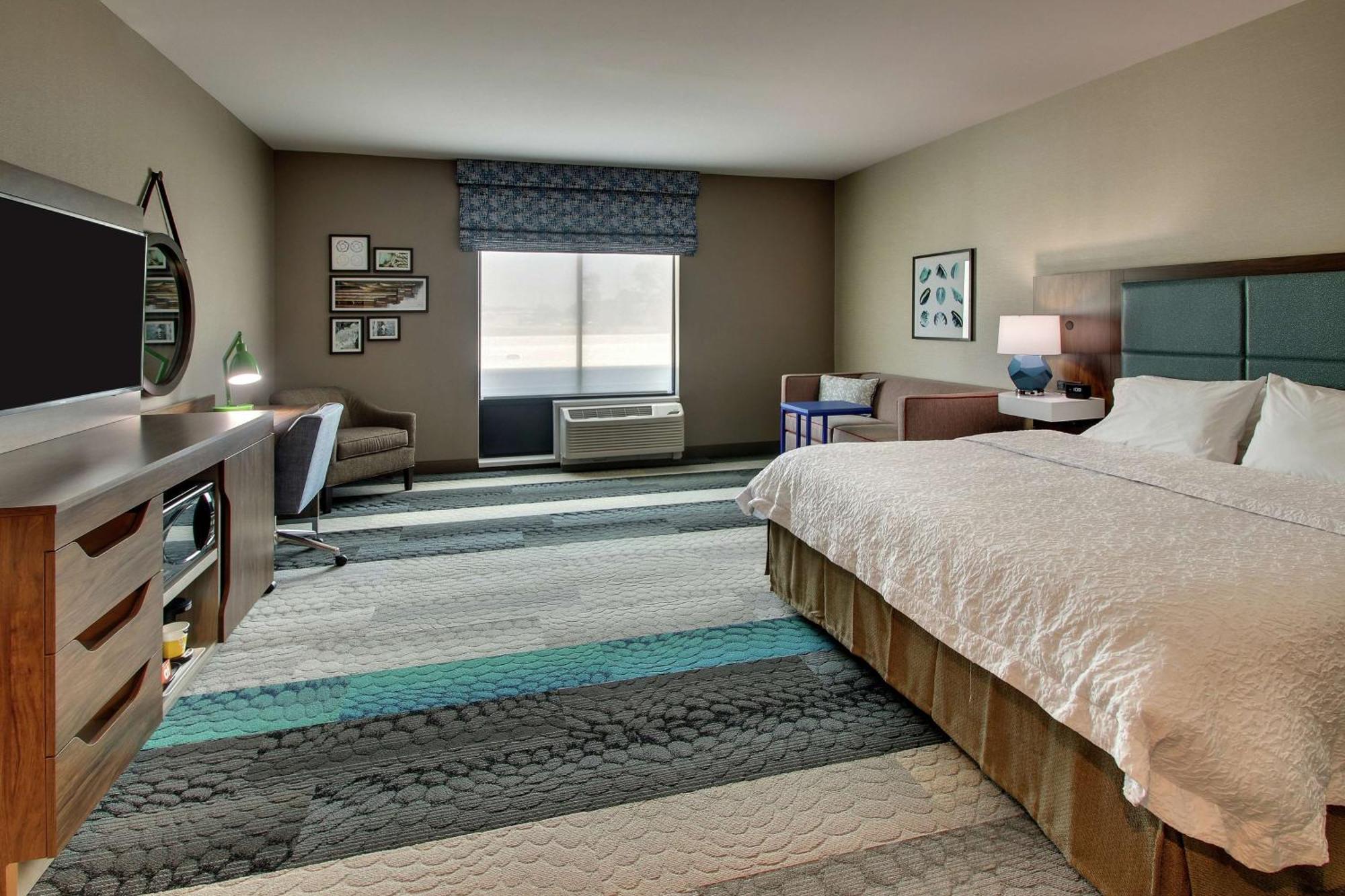 Hampton & By Hilton 3*