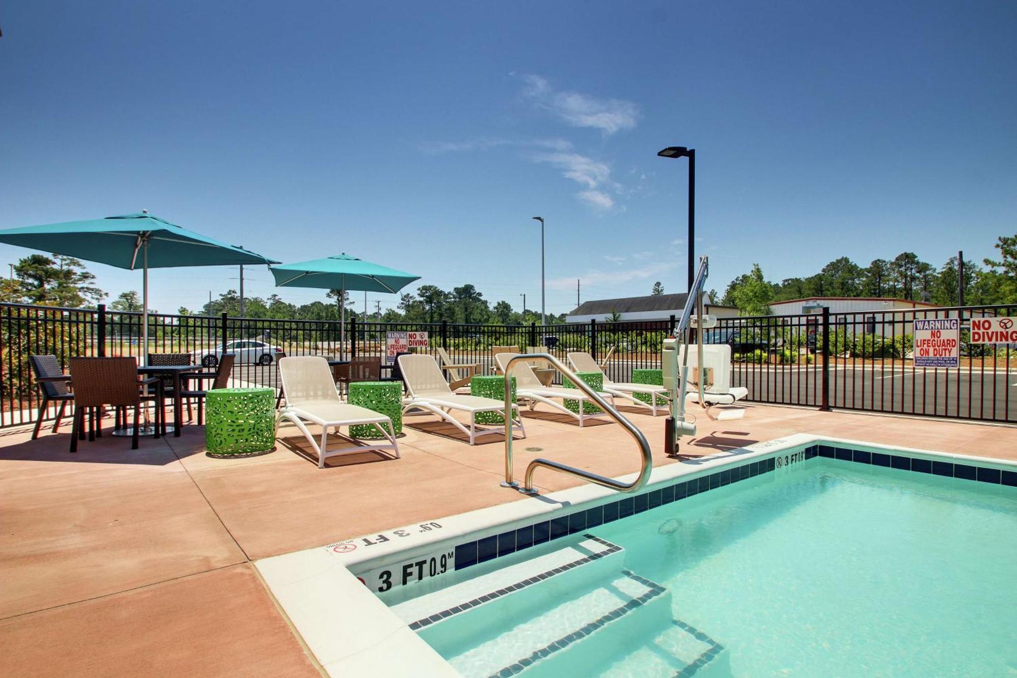 Hampton & By Hilton Hotel 3*
